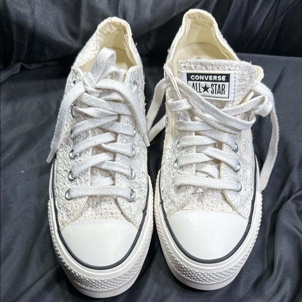 Vintage  Converse All Star Cream Lace Sneakers 2002 Edition
